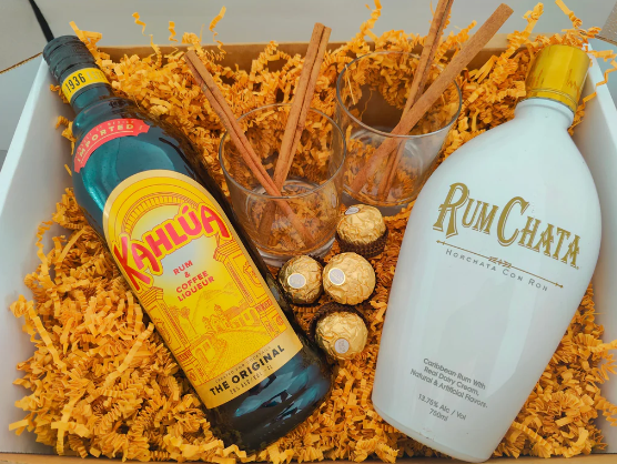 Rumchata Kahlua Cinnamon Swirl Gift Set